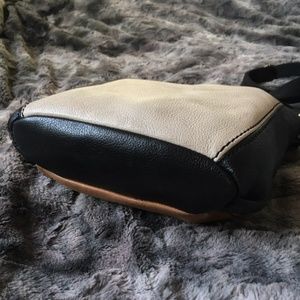 the sak soto leather crossbody